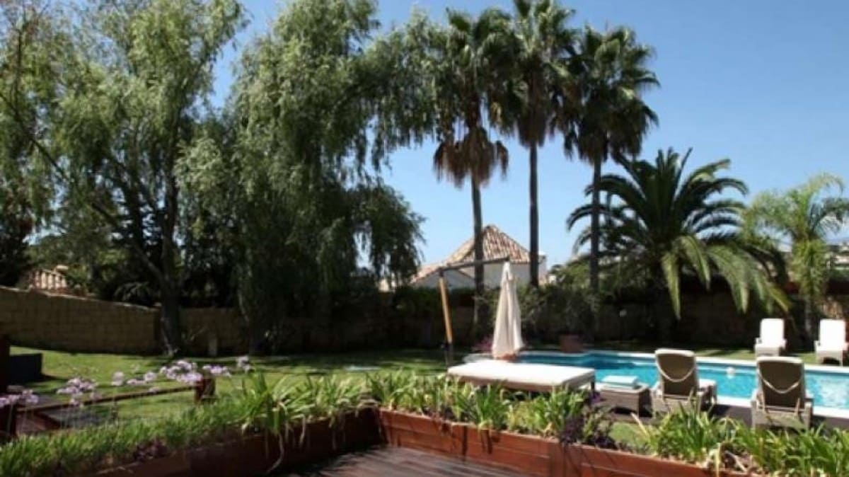 6 soverom Villa til salgs i Marbella med svømmebasseng garasje - € 3 200 000 (Ref: 9507350)