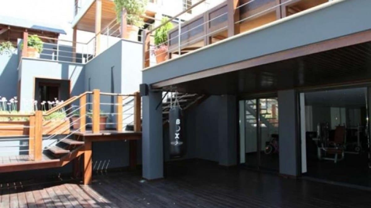 6 soverom Villa til salgs i Marbella med svømmebasseng garasje - € 3 200 000 (Ref: 9507350)