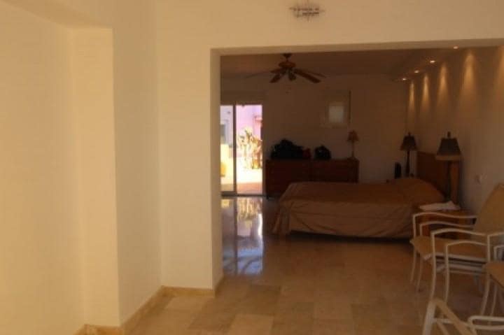 3 quarto Penthouse para venda em Marbella com piscina garagem - 349 000 € (Ref: 9507359)