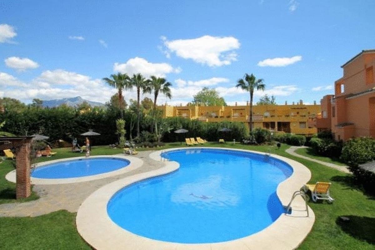 3 quarto Penthouse para venda em Marbella com piscina garagem - 349 000 € (Ref: 9507359)