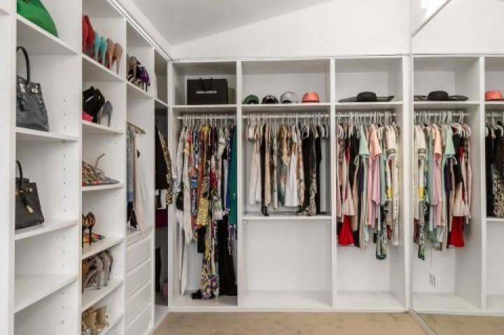 5 bedroom Villa for sale in Marbella with pool garage - € 2,650,000 (Ref: 9507370)