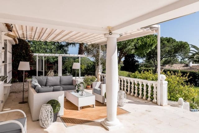 5 bedroom Villa for sale in Marbella with pool garage - € 2,650,000 (Ref: 9507370)