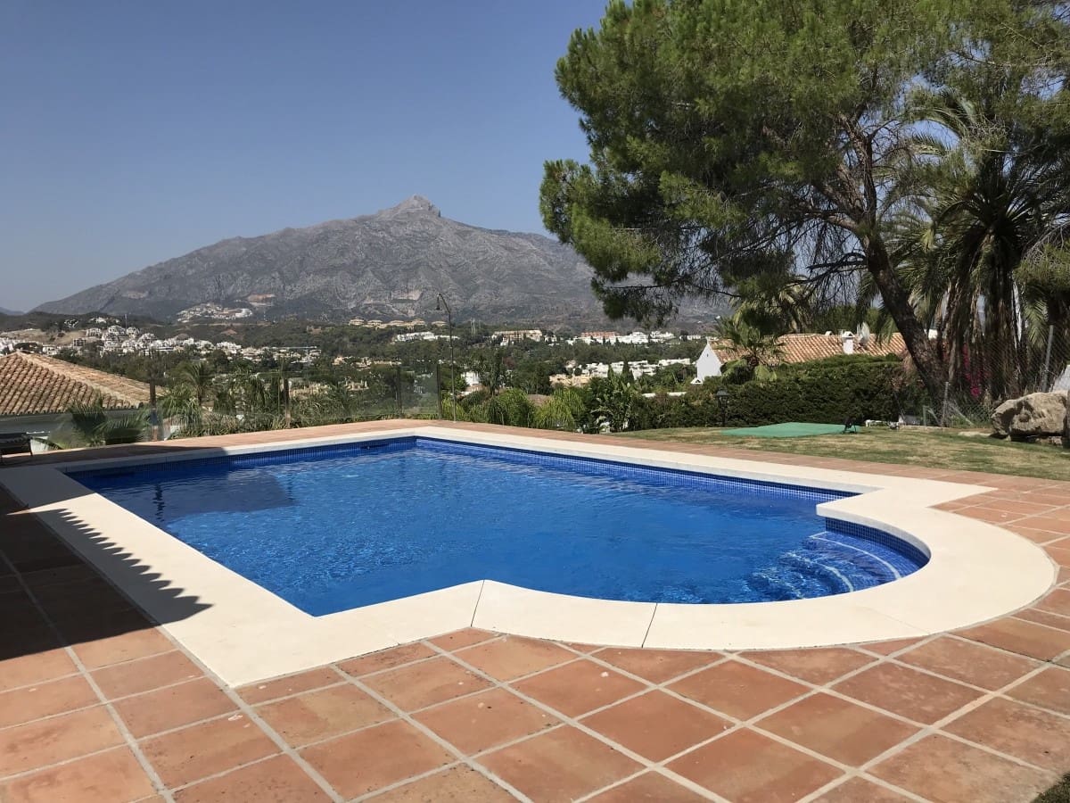 5 soverom Villa til salgs i Marbella med svømmebasseng garasje - € 2 350 000 (Ref: 9507380)