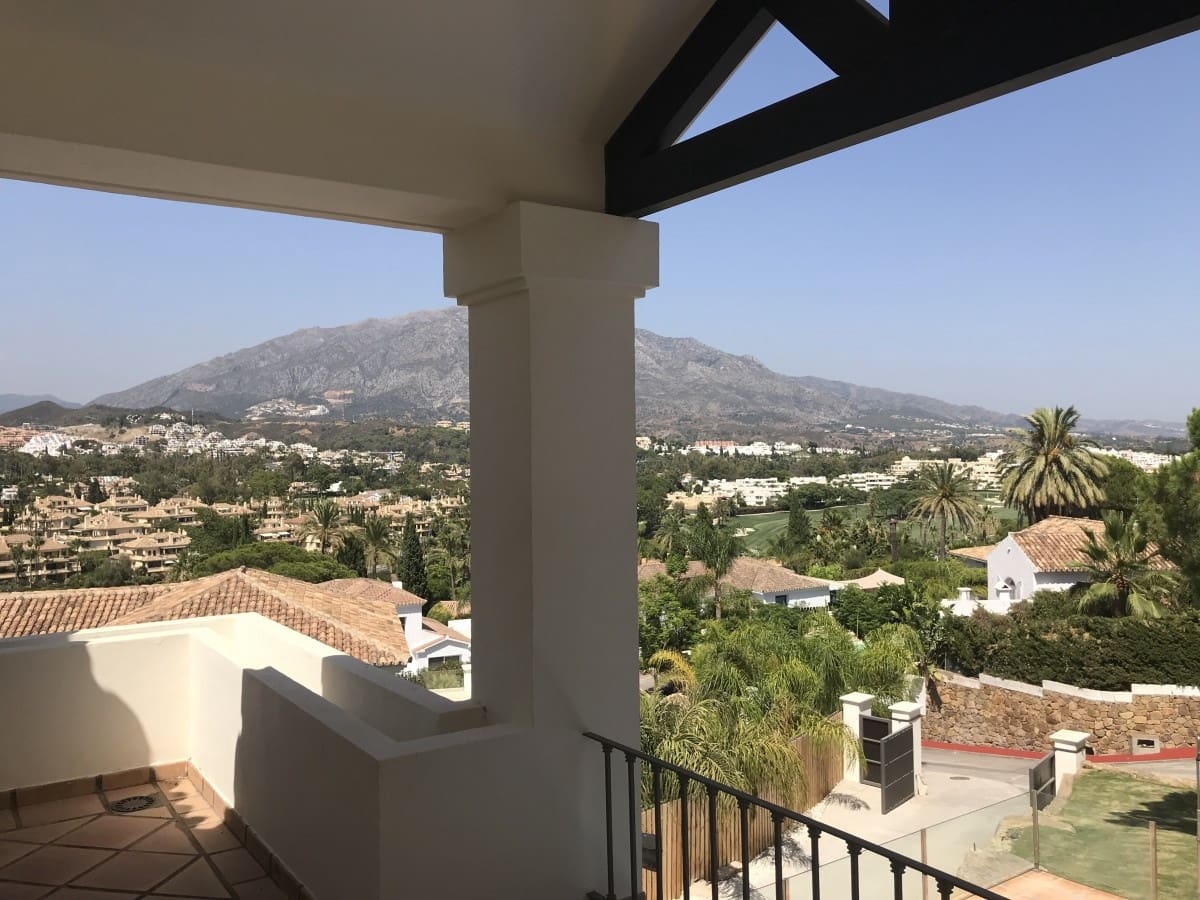 5 soverom Villa til salgs i Marbella med svømmebasseng garasje - € 2 350 000 (Ref: 9507380)
