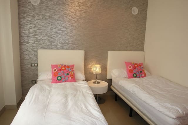 2 slaapkamer Appartement te koop in Estepona met zwembad - € 325.000 (Ref: 9507384)