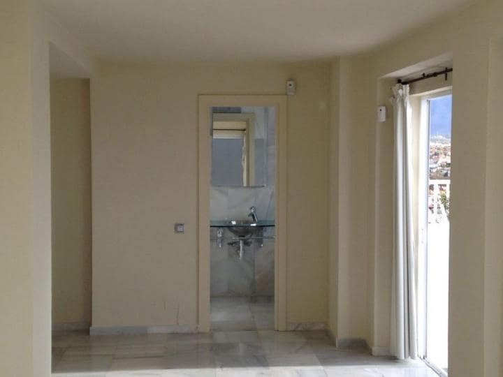 3 makuuhuone Huoneisto myytävänä paikassa Marbella mukana uima-altaan 
autotalli - 1 400 000 € (Ref: 9507392)