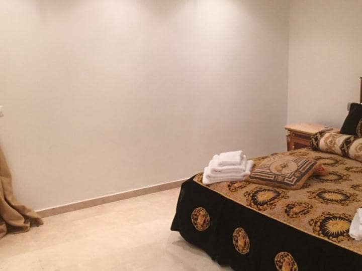 8 slaapkamer Villa te koop in Marbella met zwembad garage - € 3.500.000 (Ref: 9507394)