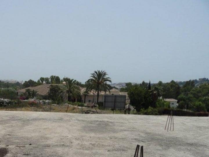 Building Plot for sale in Nueva Andalucia - € 1,050,000 (Ref: 9507396)