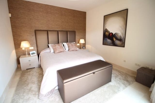 Ático de 3 habitaciones en Marbella en venta con piscina garaje - 1.250.000 € (Ref: 9507398)