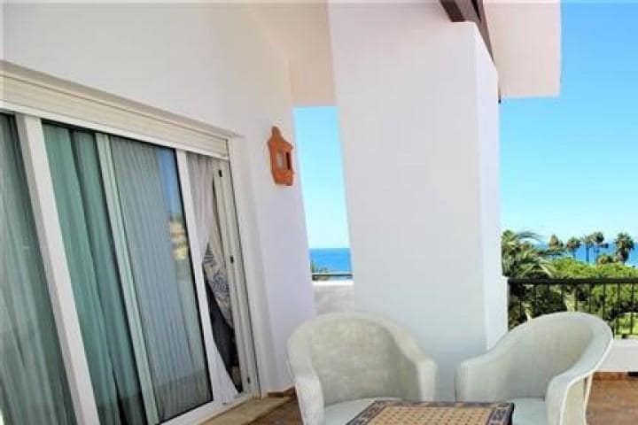3 soverom Penthouse til salgs i Marbella med svømmebasseng garasje - € 1 900 000 (Ref: 9507401)