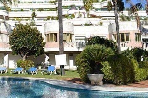 3 soverom Leilighet til salgs i Puerto Banus med svømmebasseng - € 1 695 000 (Ref: 9507407)