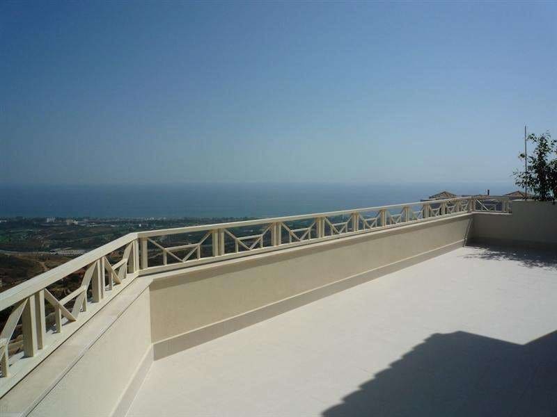 5 quarto Moradia para venda em Marbella com piscina garagem - 3 100 000 € (Ref: 9507415)