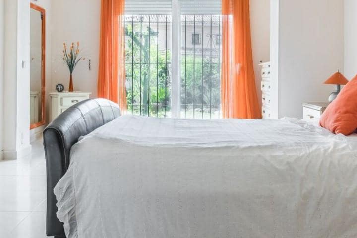 4 camera da letto Villa in vendita in Estepona con piscina - 550.000 € (Rif: 9507418)