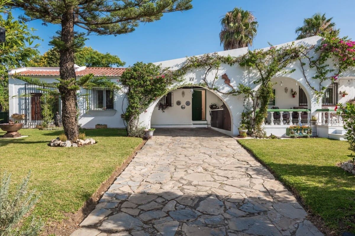 4 camera da letto Villa in vendita in Estepona con piscina - 550.000 € (Rif: 9507418)