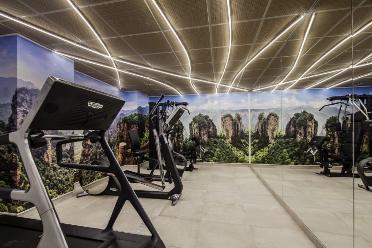 2 bedroom Apartment for sale in Estepona with pool garage - € 1,100,000 (Ref: 9507424)