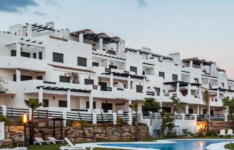 1 sovrum Takvåning till salu i Estepona med pool garage - 218 000 € (Ref: 9507433)
