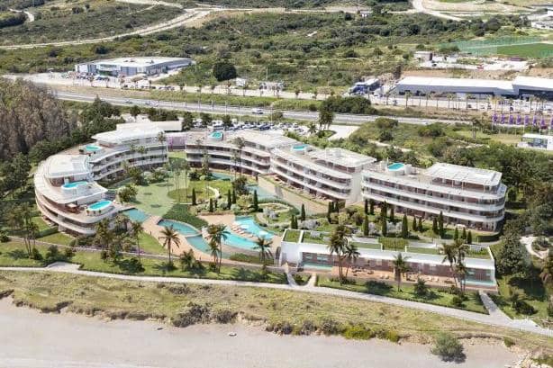 2 sypialnia Apartament na sprzedaż w Estepona z basenem garażem - 592 000 € (Ref: 9507437)