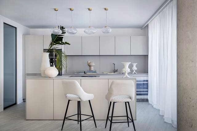 3 Zimmer Apartment zu verkaufen in Estepona mit Pool Garage - 1.280.000 € (Ref: 9507441)