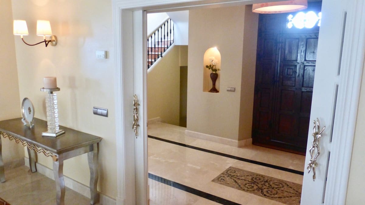 6 chambre Villa/Maison à vendre à Benahavis avec piscine garage - 3 450 000 € (Ref: 9507450)