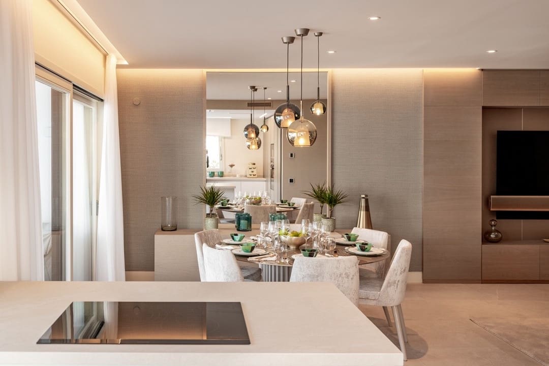 Apartamento de 2 habitaciones en Marbella en venta con piscina garaje - 1.150.000 € (Ref: 9507473)