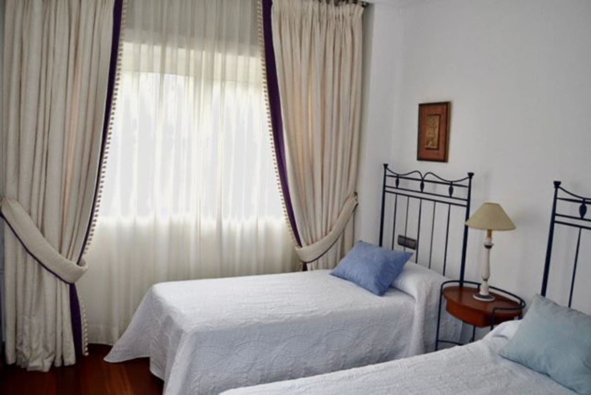 4 chambre Appartement à vendre à Marbella avec piscine garage - 1 155 000 € (Ref: 9507528)