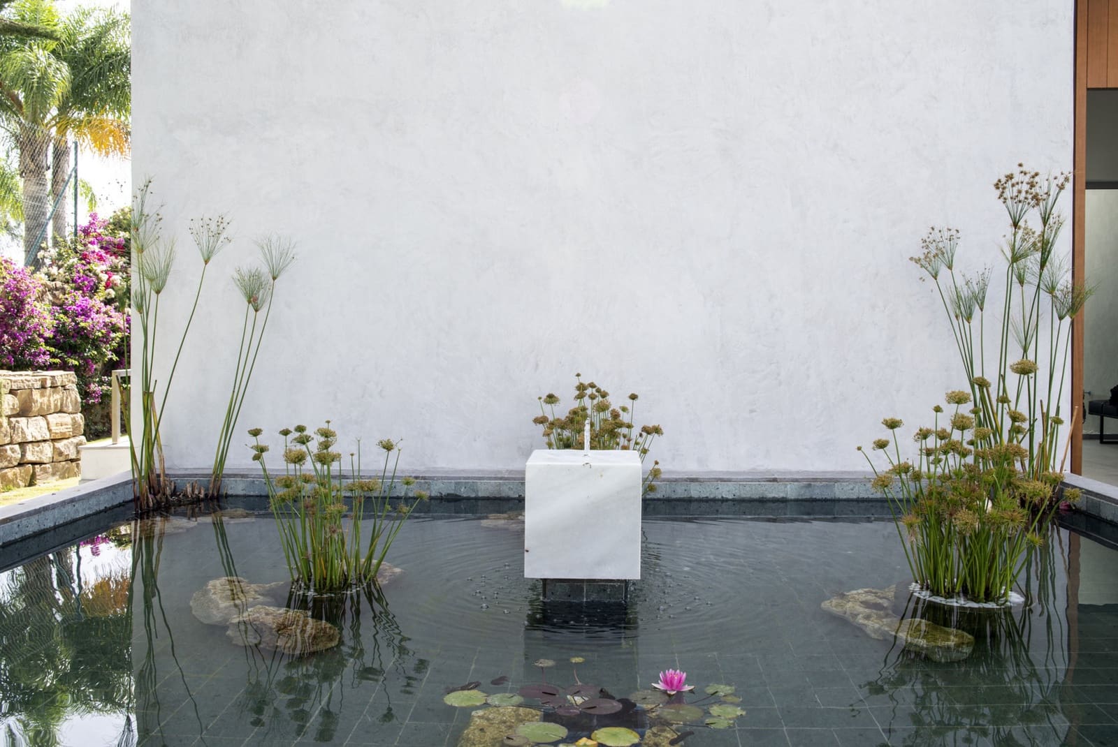 5 bedroom Villa for sale in Marbella with pool garage - € 3,200,000 (Ref: 9507540)