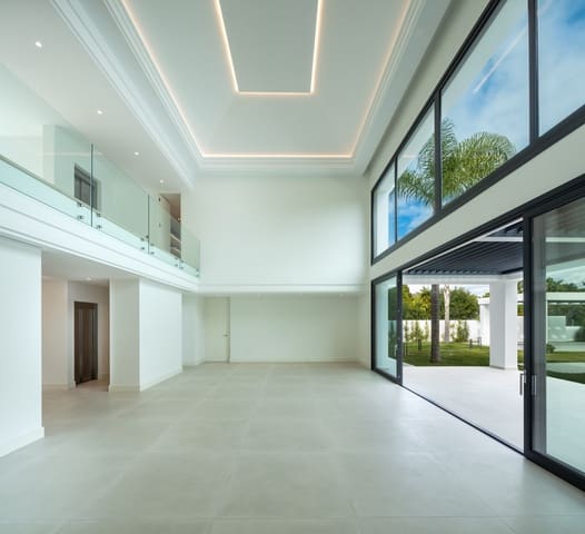 5 quarto Moradia para venda em Marbella com piscina garagem - 3 900 000 € (Ref: 9507546)