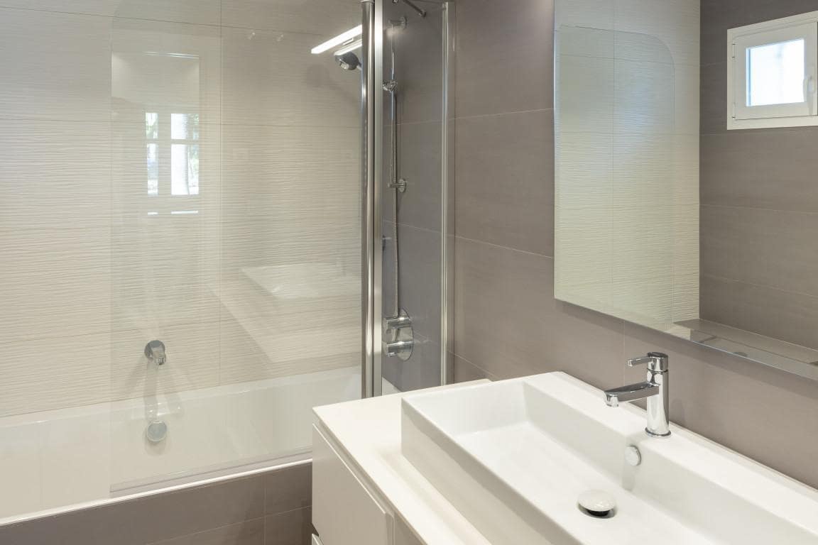 Apartamento de 3 habitaciones en Marbella en venta con piscina garaje - 3.950.000 € (Ref: 9507547)