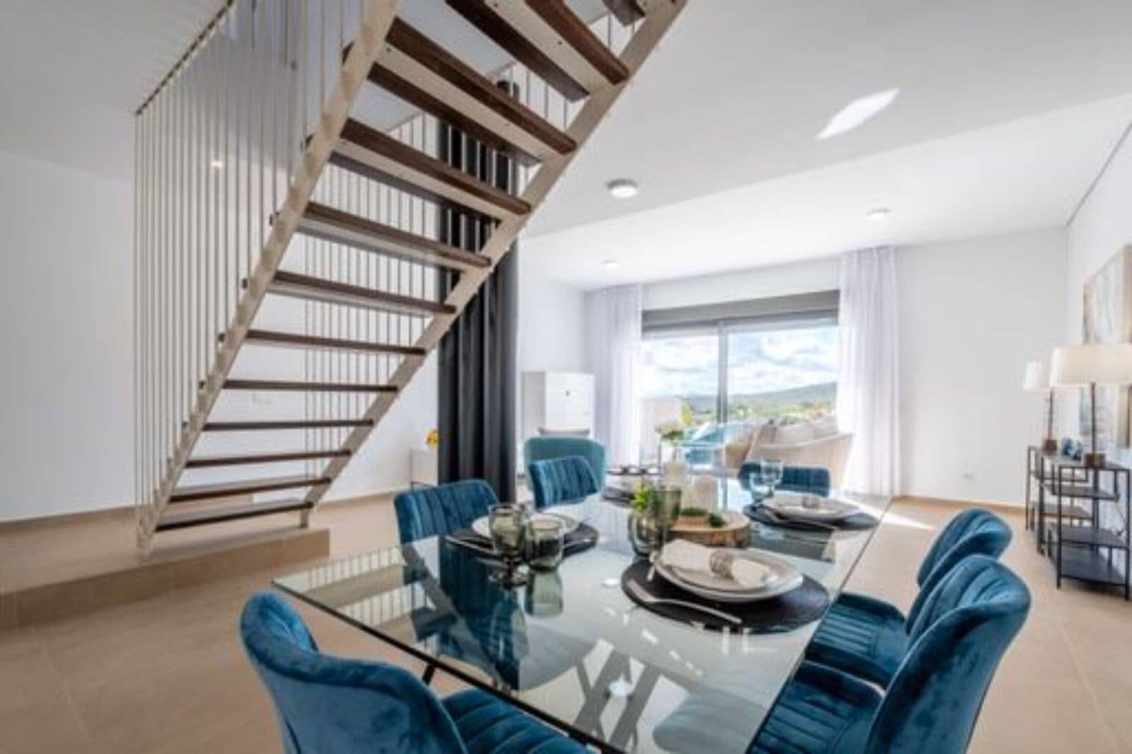 3 soveværelse Villa til salg i Estepona med swimmingpool garage - € 268.000 (Ref: 9507559)