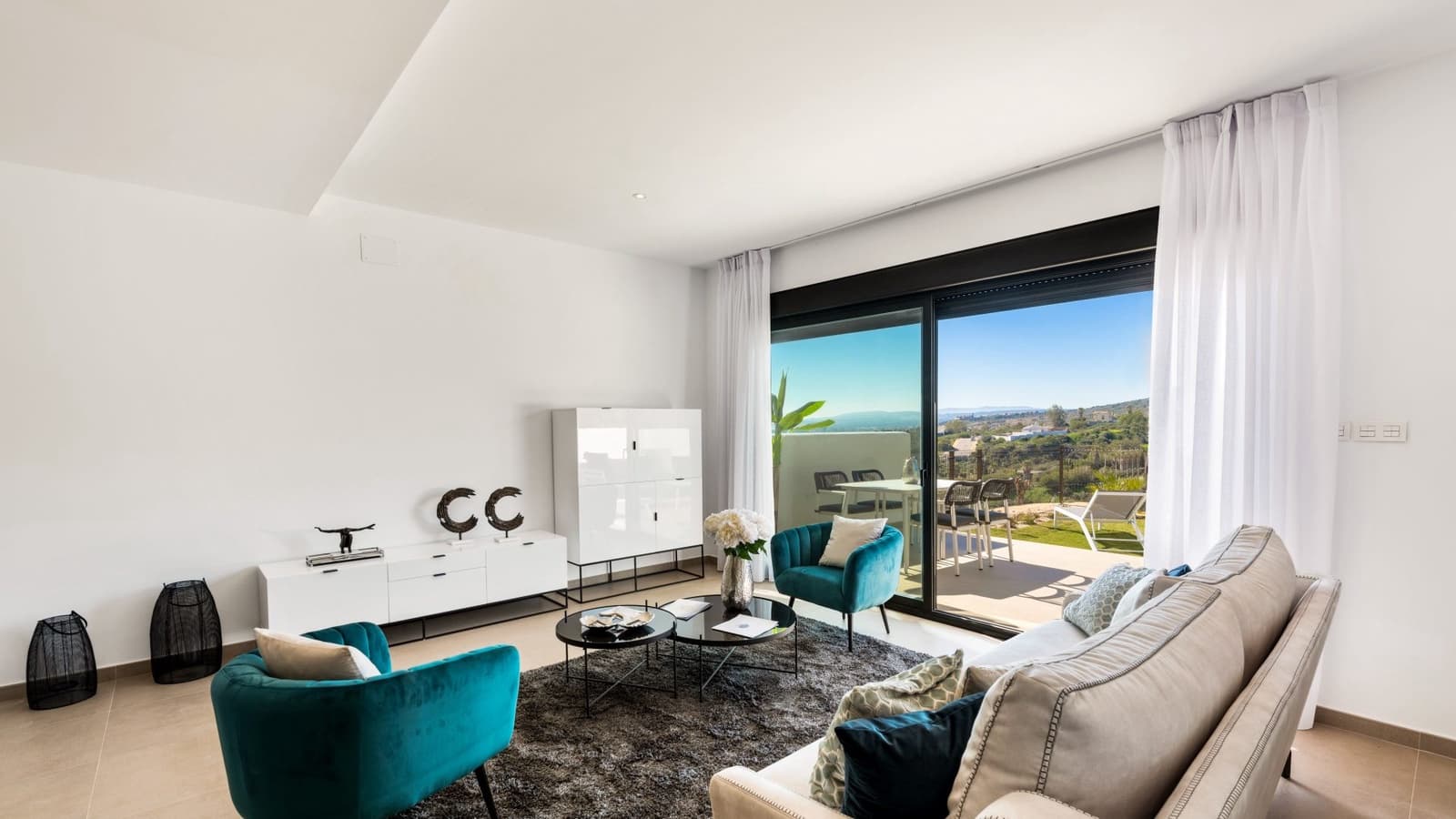 3 soveværelse Villa til salg i Estepona med swimmingpool garage - € 268.000 (Ref: 9507559)