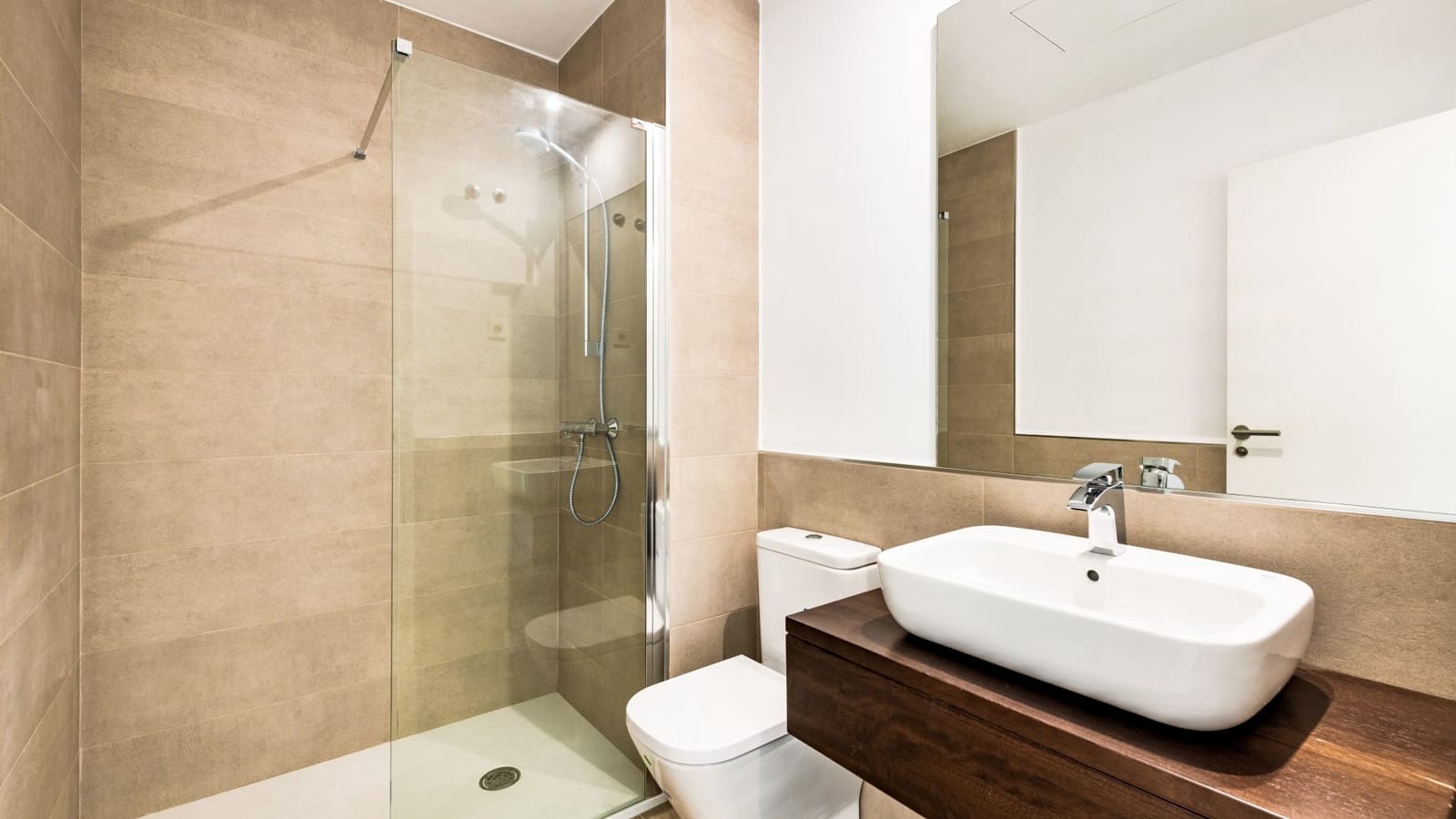 3 sypialnia Willa na sprzedaż w Marbella z basenem garażem - 268 000 € (Ref: 9507560)