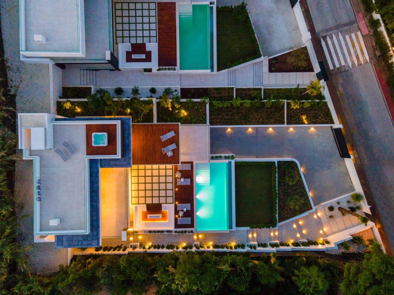 5 bedroom Villa for sale in Marbella with pool garage - € 4,195,000 (Ref: 9507570)