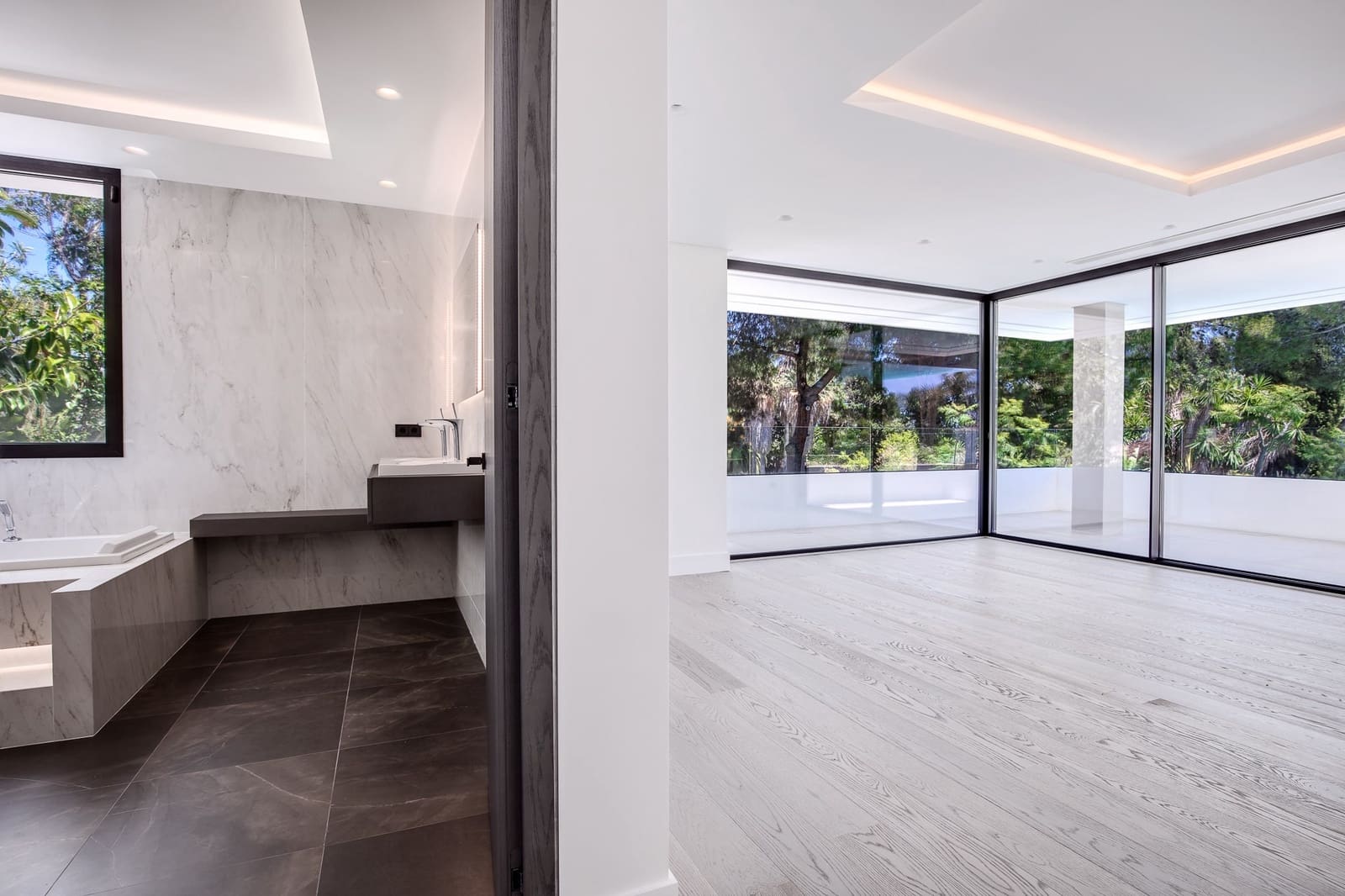 6 soverom Villa til salgs i Marbella med svømmebasseng garasje - € 4 995 000 (Ref: 9507588)