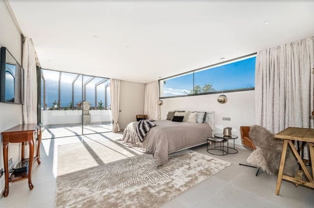 Chalet de 6 habitaciones en Marbella en venta con piscina garaje - 5.450.000 € (Ref: 9507589)