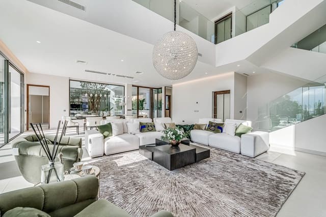 Chalet de 6 habitaciones en Marbella en venta con piscina garaje - 5.450.000 € (Ref: 9507589)