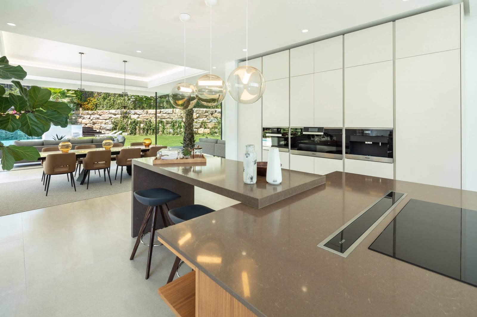 Chalet de 5 habitaciones en Marbella en venta con piscina garaje - 3.995.000 € (Ref: 9507591)