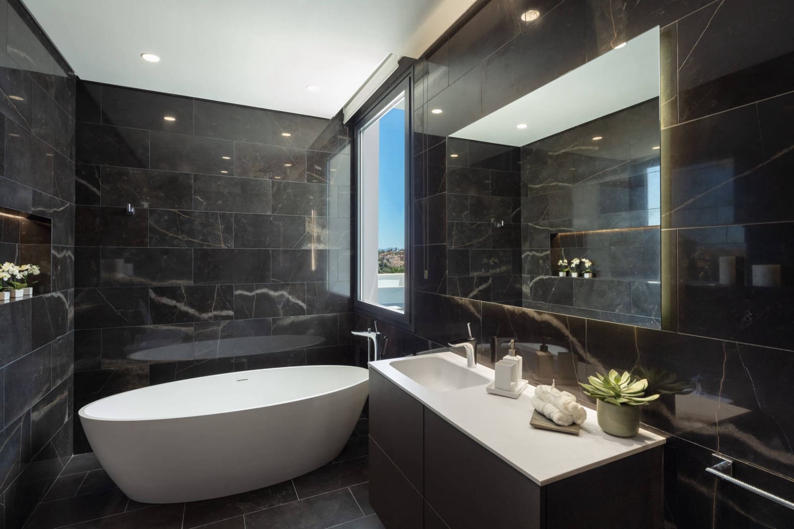 Chalet de 5 habitaciones en Marbella en venta con piscina garaje - 3.995.000 € (Ref: 9507591)