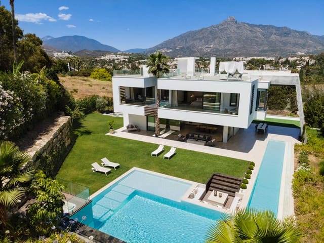 Chalet de 5 habitaciones en Marbella en venta con piscina garaje - 3.995.000 € (Ref: 9507591)