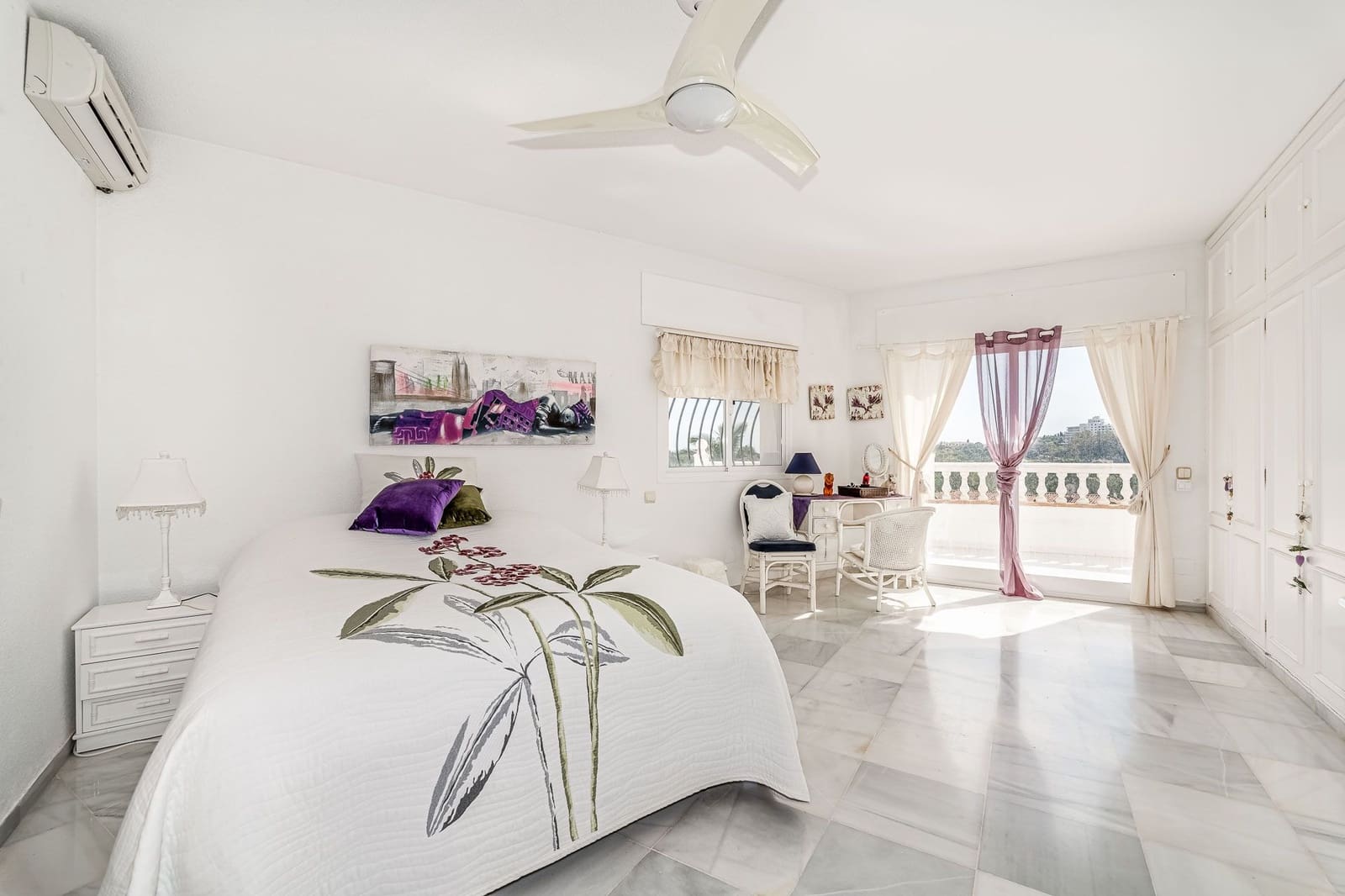 7 soverom Villa til salgs i Marbella med svømmebasseng garasje - € 1 990 000 (Ref: 9507599)