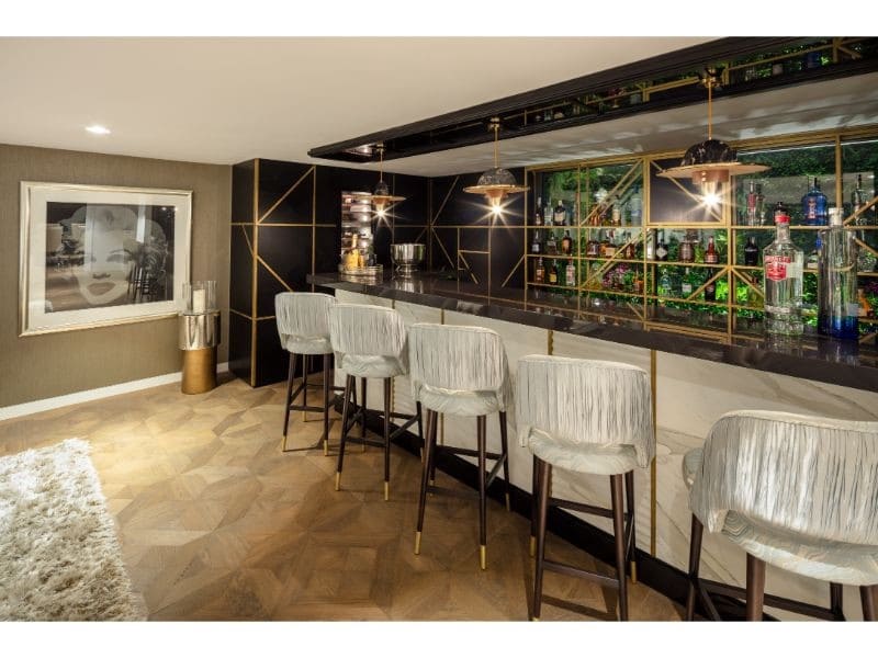 4 bedroom Villa for sale in Marbella with garage - € 9,695,000 (Ref: 9507605)