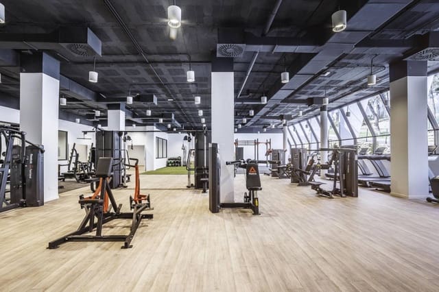 Apartamento de 2 habitaciones en Marbella en venta con piscina garaje - 357.000 € (Ref: 9507607)