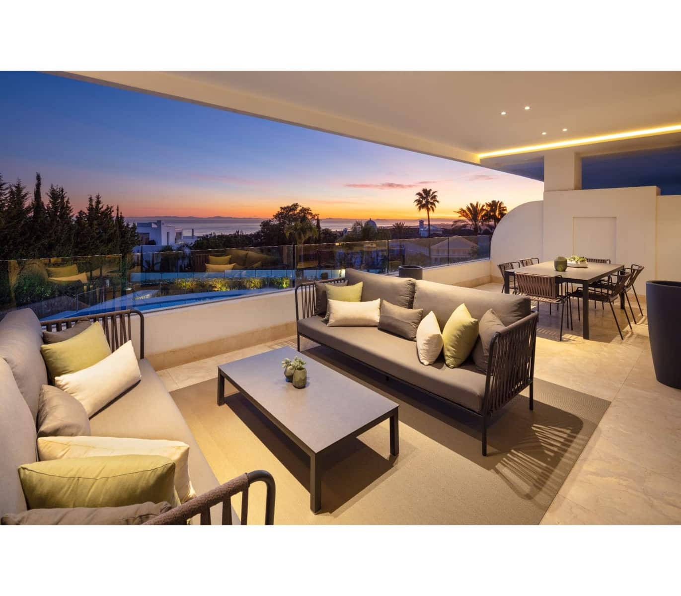3 bedroom Apartment for sale in Golden Mile with pool garage - € 2,995,000 (Ref: 9507635)