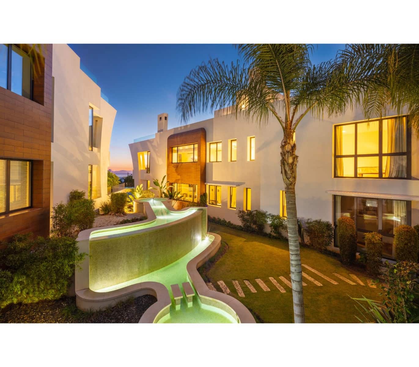 3 bedroom Apartment for sale in Golden Mile with pool garage - € 2,995,000 (Ref: 9507635)