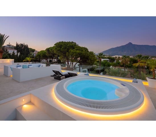 Chalet de 5 habitaciones en Marbella en venta con piscina garaje - 4.995.000 € (Ref: 9507639)