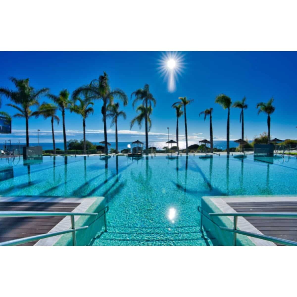 Apartamento de 2 habitaciones en Mijas Costa en venta con piscina garaje - 355.000 € (Ref: 9507657)