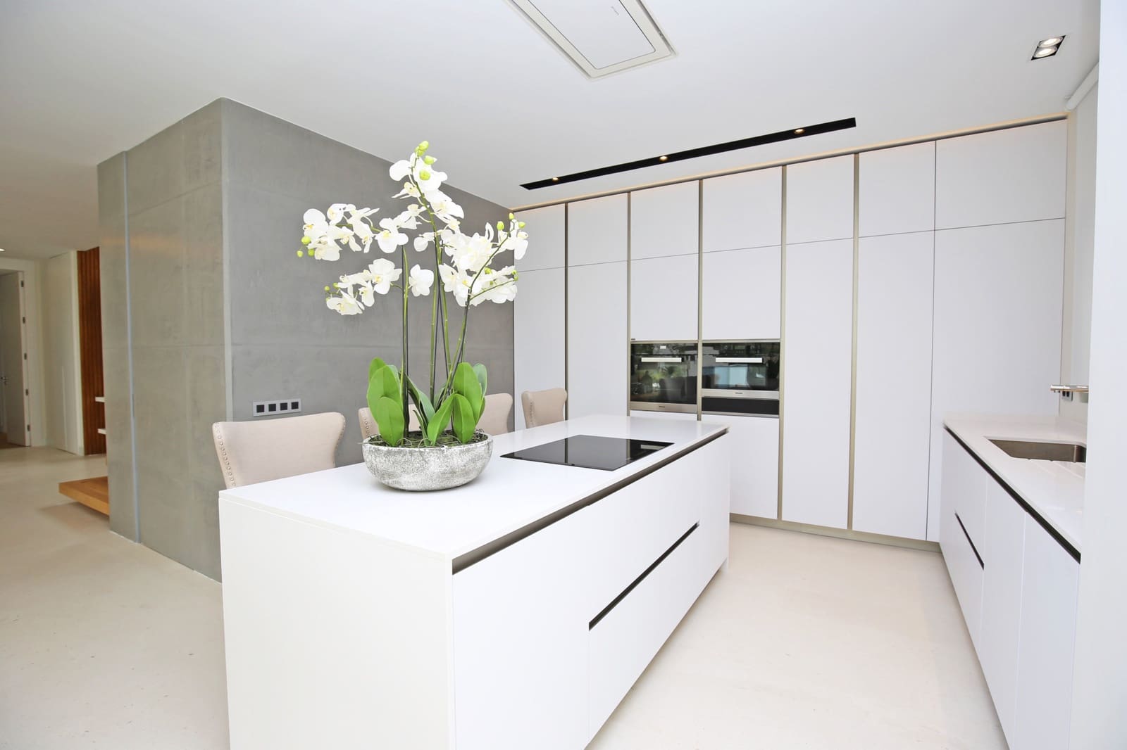 5 soverom Villa til salgs i Marbella med svømmebasseng garasje - € 2 550 000 (Ref: 9507659)