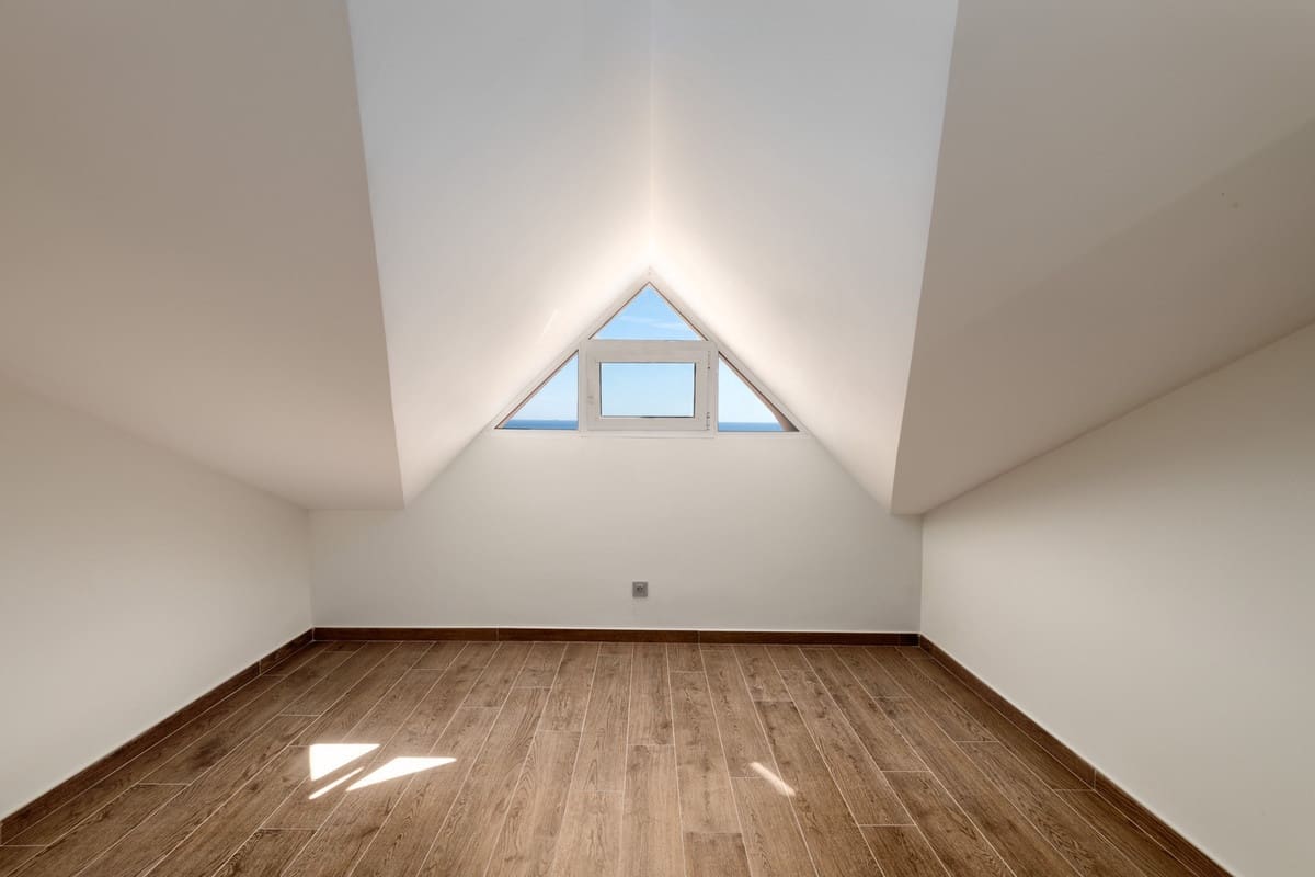 3 Zimmer Apartment zu verkaufen in Estepona mit Pool - 695.000 € (Ref: 9507674)