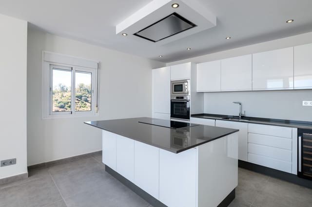 3 slaapkamer Appartement te koop in Estepona met zwembad garage - € 719.000 (Ref: 9507675)