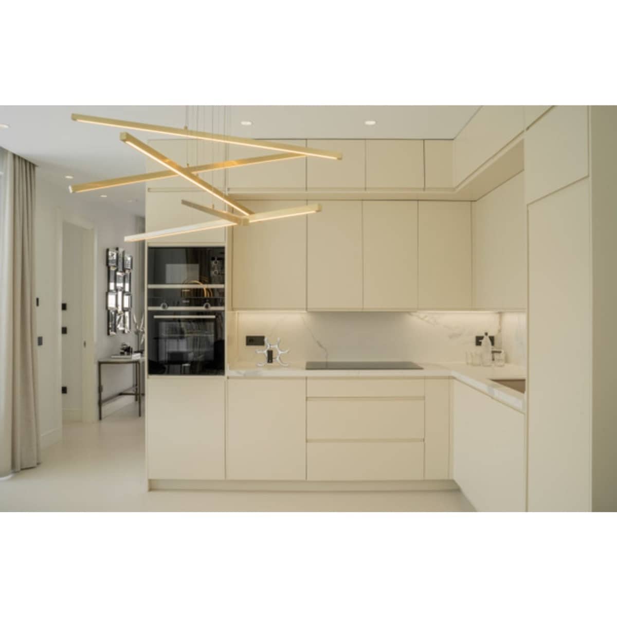 4 bedroom Villa for sale in Golden Mile with pool garage - € 3,250,000 (Ref: 9507690)