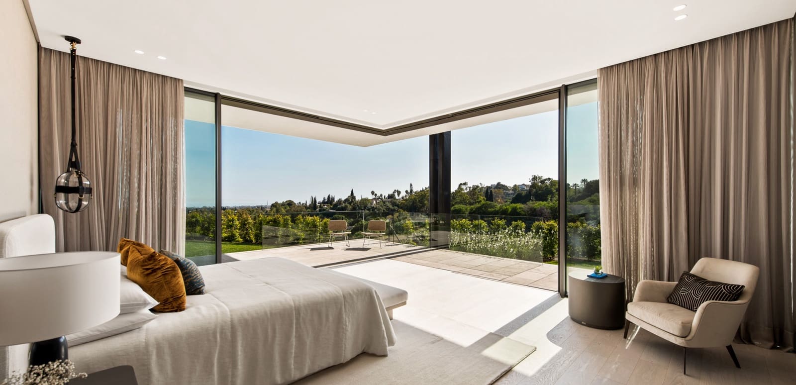 6 bedroom Villa for sale in Marbella with pool garage - € 9,575,000 (Ref: 9507695)